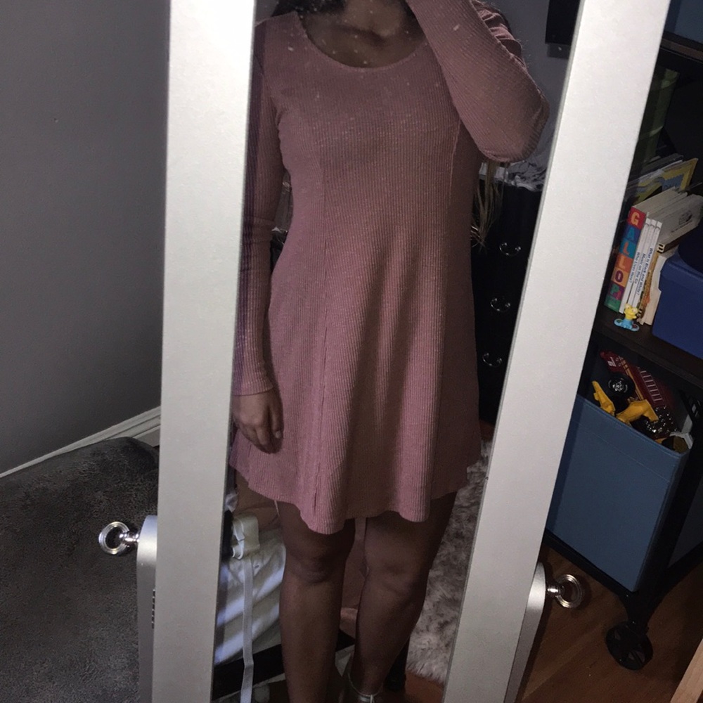 Long Sleeve Pink Dress Open Back